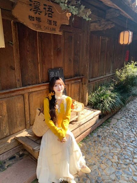 Màu vàng phối với màu gì - Chọn đúng sắc độ vàng