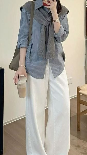 Màu xám phối với màu gì - Áo xám với quần trắng hoặc kem