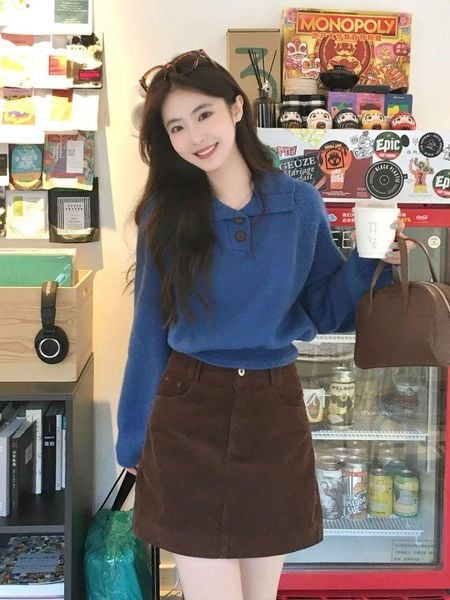 Áo xanh dương cho outfit hằng ngày