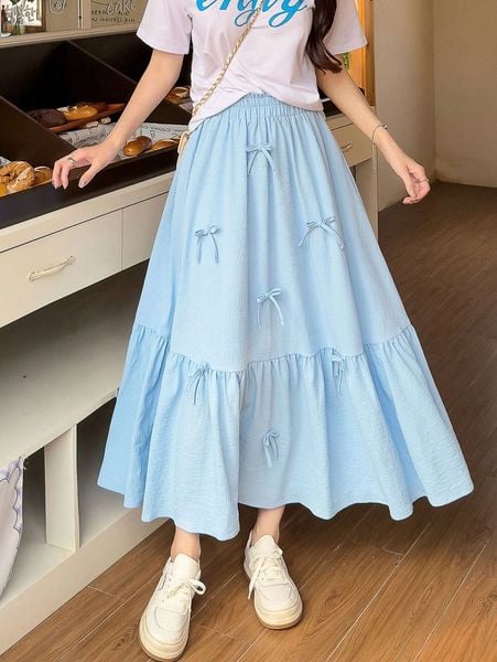 Quần hoặc chân váy xanh dương