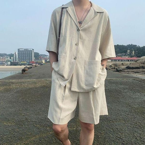 Outfit đi biển - Áo sơ mi linen phối cùng quần short linen