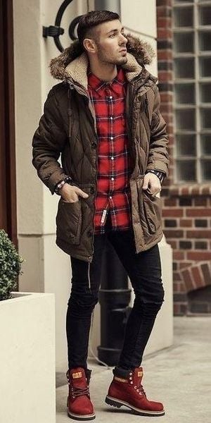 Phối đồ nam với Parka + flannel + jeans tối + boot chống trượt
