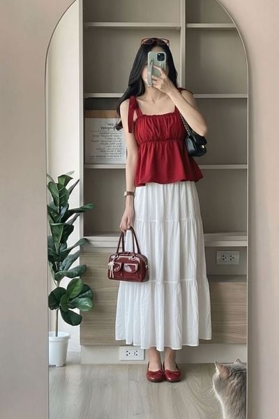 Phối đồ với chân váy dài chữ A - áo peplum