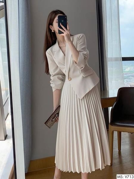 Cách phối đồ với chân váy xếp ly dài - blazer