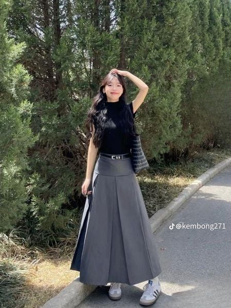 Vì sao chân váy xòe dài luôn dễ mặc