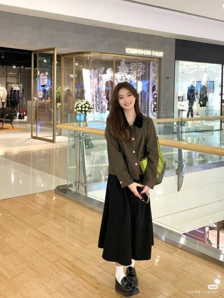 Cách phối đồ với chân váy xòe dài - Loafer