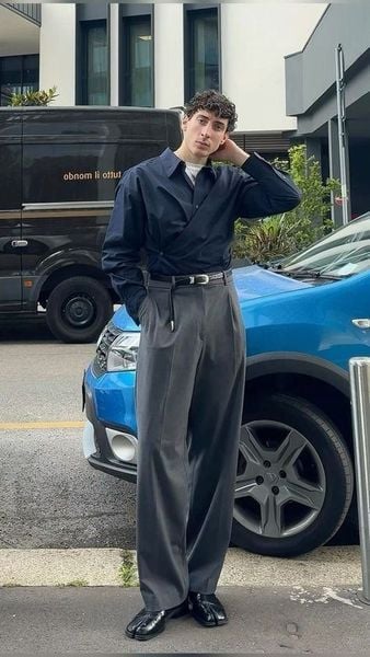 Cách phối đồ với giày boot nam - áo sơ mi và quần tây