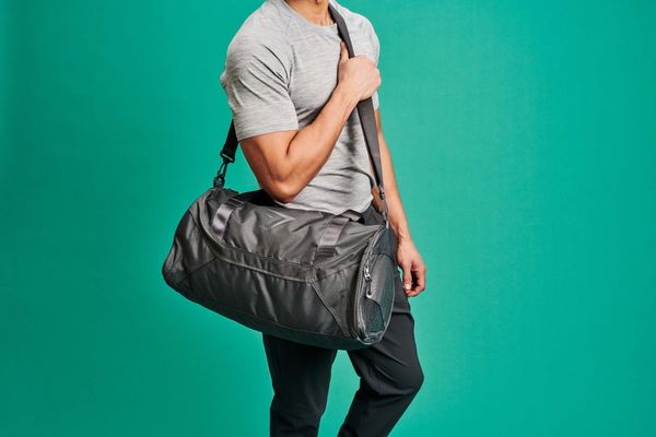 Túi xách phong cách Athleisure