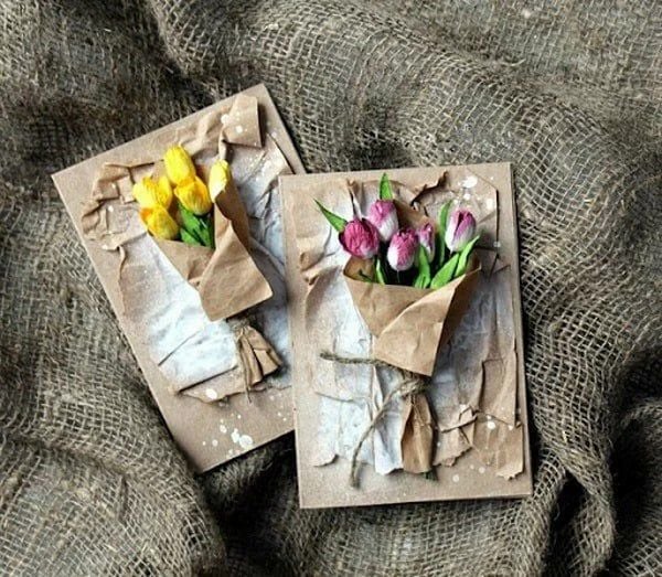 Tặng quà 8/3 cho mẹ - Bó hoa kèm thiệp viết tay