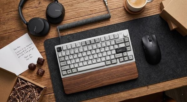 Quà Valentine 2026 cho nam - Tai nghe / phụ kiện công nghệ