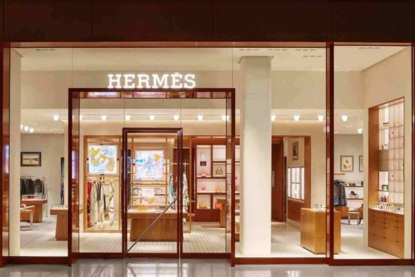 Shop bán đồ hiệu ở Hà Nội với Hermès – Tràng Tiền Plaza