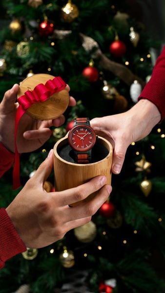 Tặng đồng hồ có ý nghĩa gì - Có nên tặng đồng hồ không