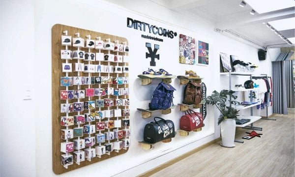 Thương hiệu quần áo Việt Nam - Dirty Coins