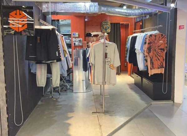 Thương hiệu quần áo Việt Nam - SWE