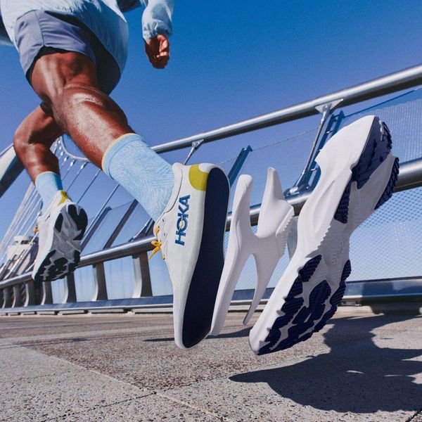 Top giày chạy bộ dưới 2 triệu - Cách chọn giày chạy bộ chuẩn dáng