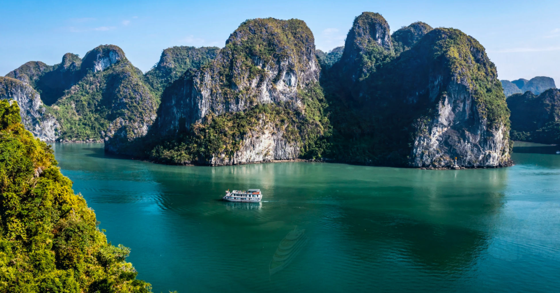 Hạ Long - kết hợp biển và kỳ quan thiên nhiên