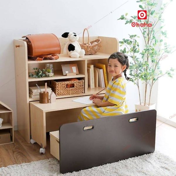 Bàn học xếp gọn tiết kiệm diện tích và tập tính tự lập cho bé