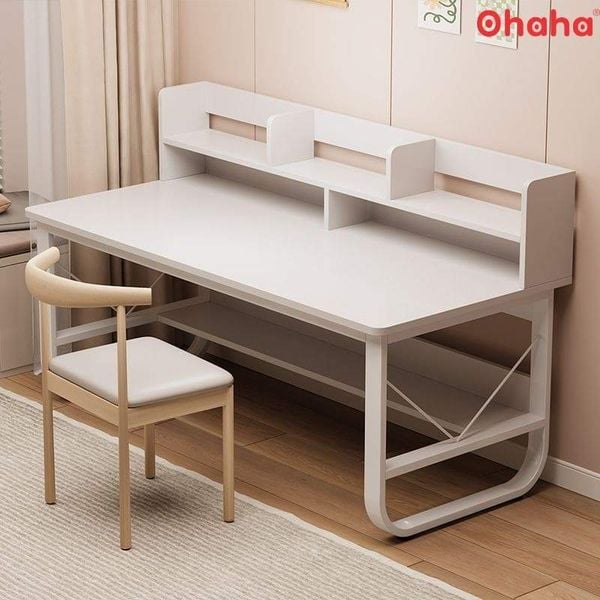Mẫu bàn học chân sắt và kệ sách phù hợp cho bé hiếu động và cá tính