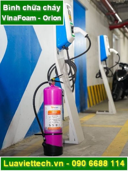 BÌNH CHỮA CHÁY VINAFOAM ORION chuyên dùng cho đám cháy pin xe điện (Pin Lithium ion)
