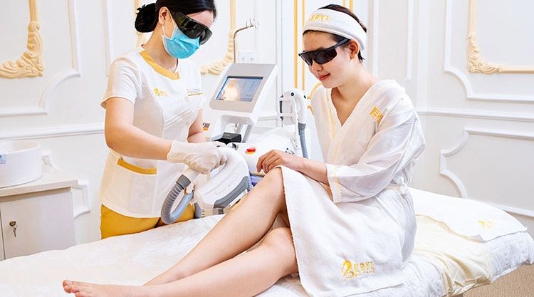 Triệt lông mặt an toàn tại Beryl Beauty & Spa