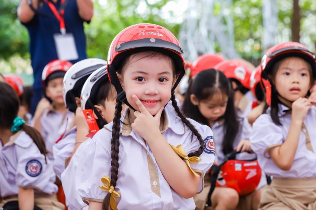 quà tặng khai trương trung tâm ngoại ngữ