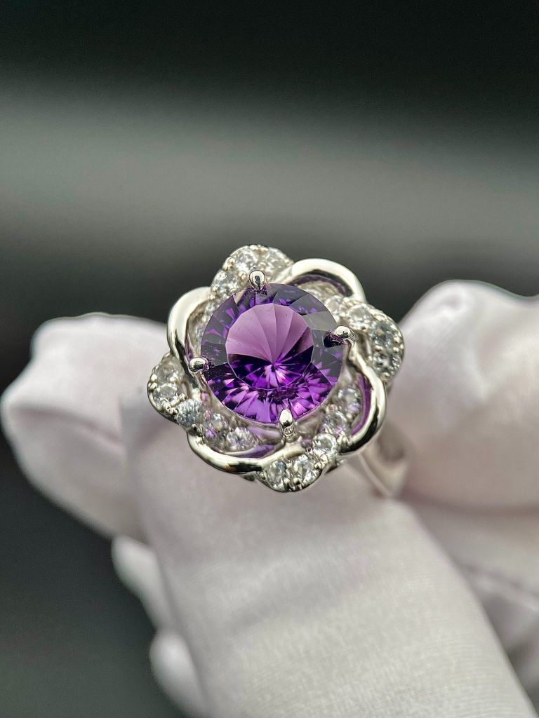 vật phẩm phong thuỷ mệnh hoả