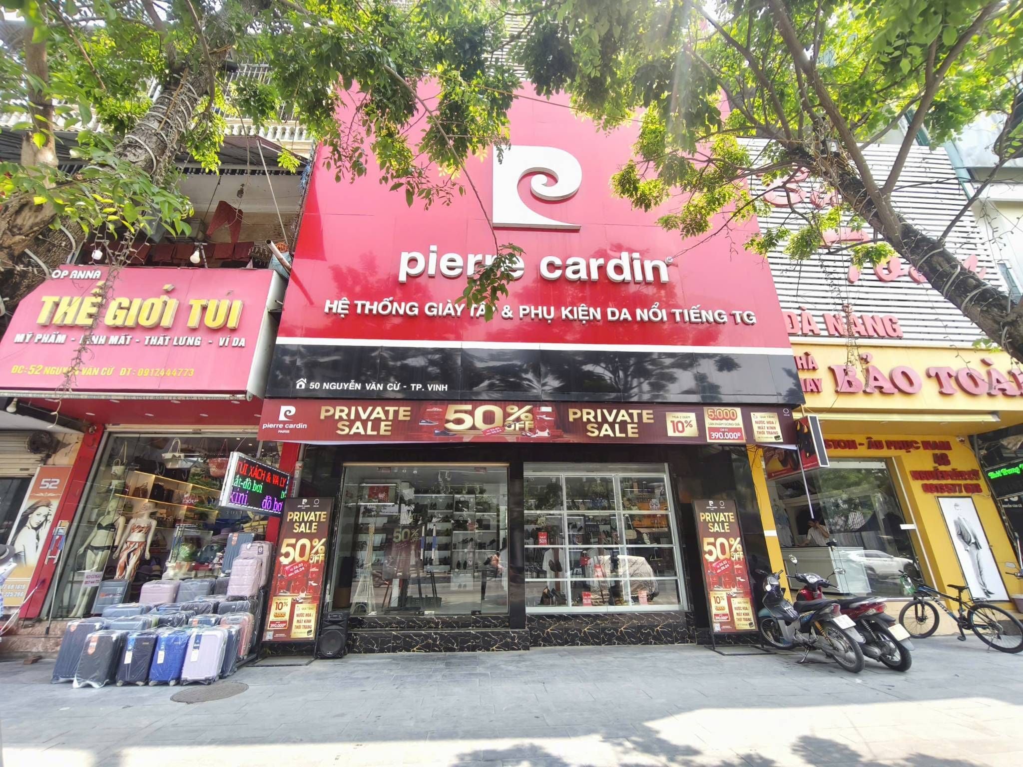 Pierre Cardin & Oscar Fashion 50 Nguyễn Văn Cừ