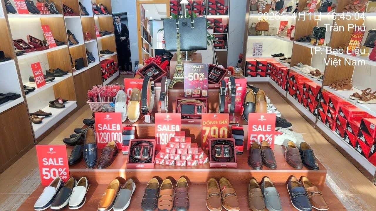 Không gian mua sắm Pierre Cardin Bạc Liêu