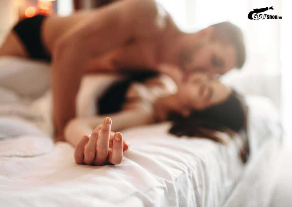 Mới mang thai 1 tuần có quan hệ được không?