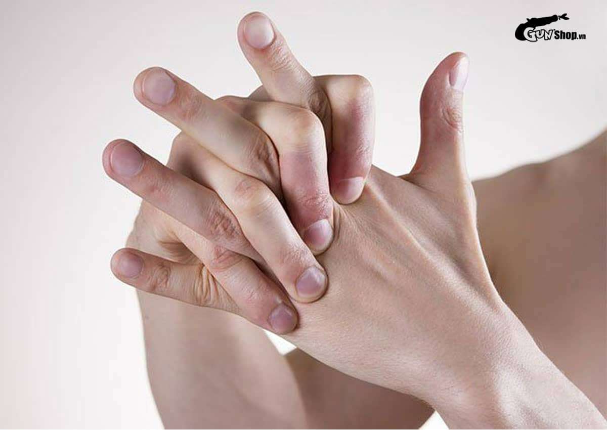 Bủn rủn tay chân sau khi quan hệ thì phải làm gì?