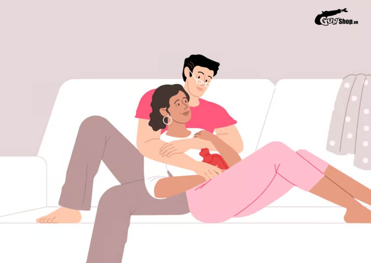 Quan hệ lần đầu ra máu có sao không?