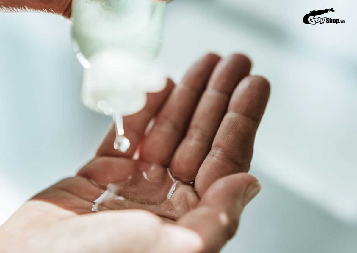 Dùng dầu ăn để bôi trơn khi quan hệ có an toàn không?