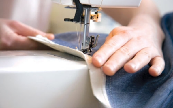 Giữ Vải Thẳng Khi May