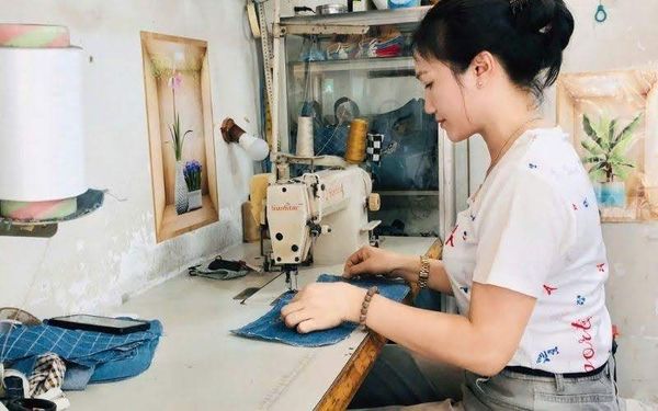 May thân túi xách