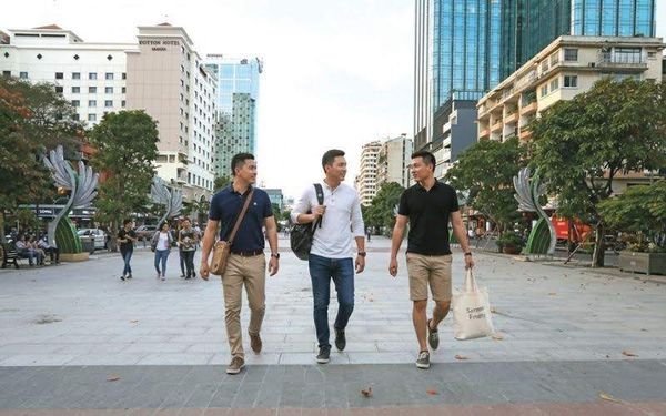 Phong Cách Corporate Professional