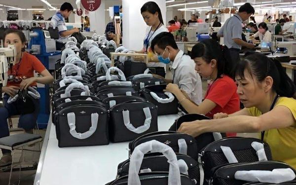 từ bản vẽ đến sản phẩm túi xách thật