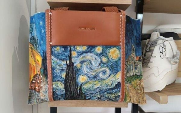 túi custom được làm thủ công