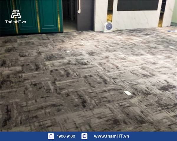 Thảm trải sàn văn phòng diện tích 150m2 - Thảm BASIC 21 Xám đen - Tạo không gian làm việc vừa cổ điển vừa huyền bí