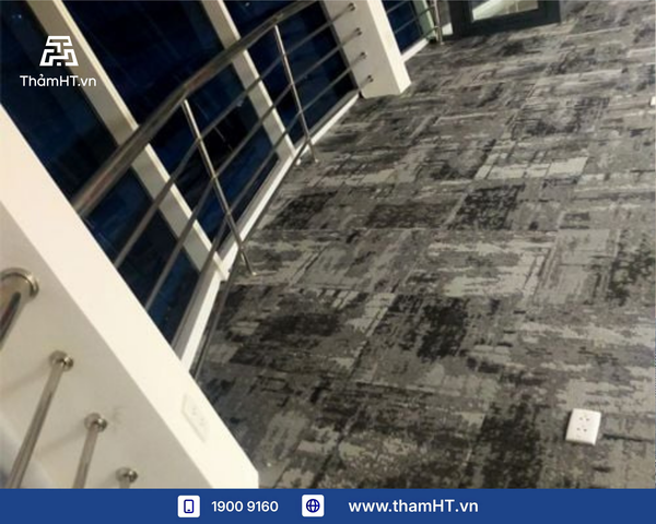 Thảm trải sàn văn phòng diện tích 150m2 - Thảm BASIC 21 Xám đen - Tạo không gian làm việc vừa cổ điển vừa huyền bí