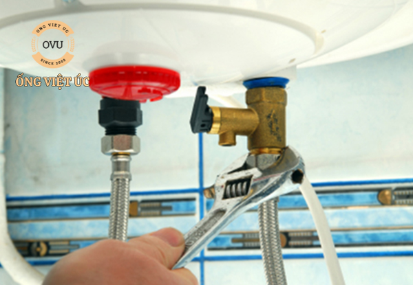 rò rỉ bình nóng lạnh