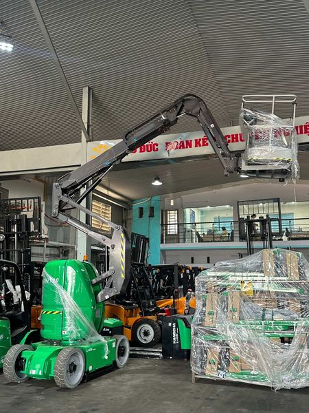 Xe nâng người HANGCHA boom lift