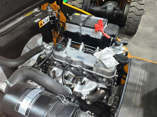 Động cơ ISUZU cao cấp trên xe nâng an toàn HANGCHA
