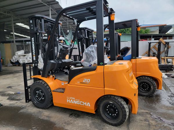 Xe nâng dầu 3 tấn HANGCHA