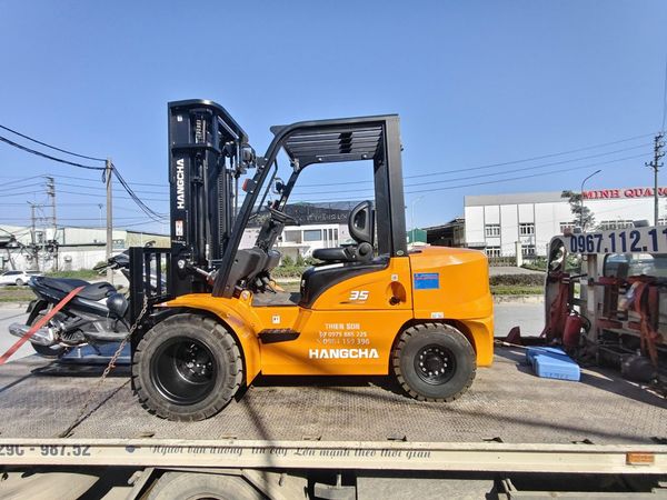 Xe Nâng Lốp Kép 1–5 Tấn Hangcha – 4 Lốp Trước, Ổn Định Mọi Địa Hình