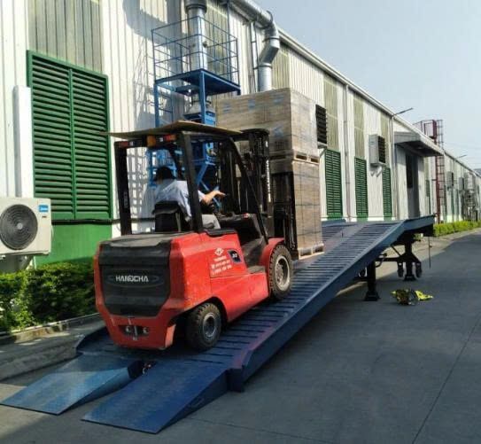 Ảnh cầu dẫn xe nâng hangcha