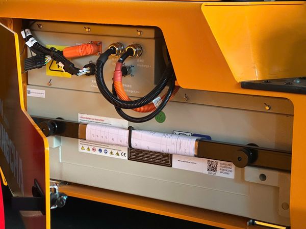 Pin Lithium tân tiến HANGCHA Ảnh thực tế