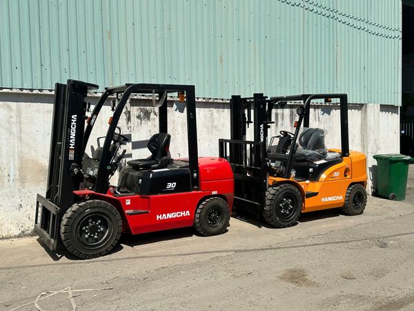 Xe nâng HANGCHA động cơ mạnh mẽ
