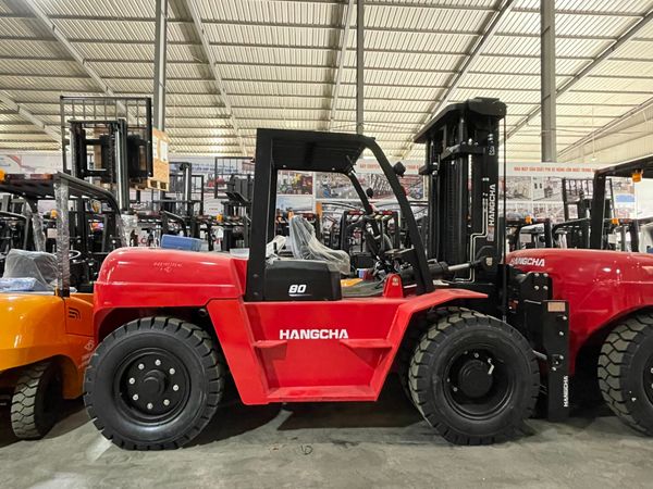 xe nâng dầu 8 tấn