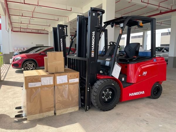 Xe Nâng Điện Không Khởi Động Được: Nguyên Nhân Phổ Biến & Cách Xử Lý