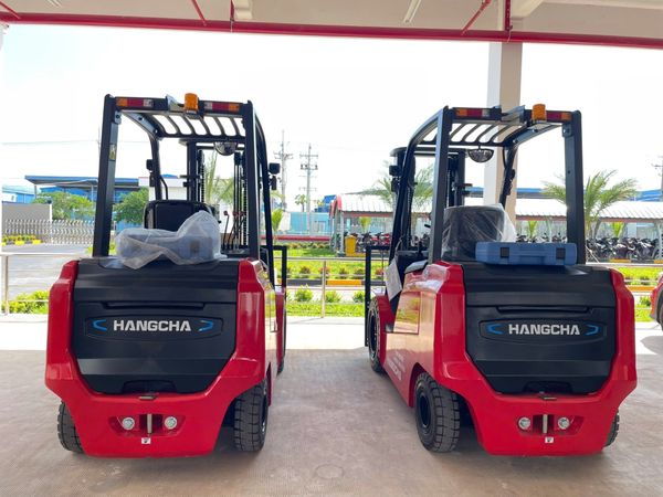 xe nâng điện 3 tấn Hangcha